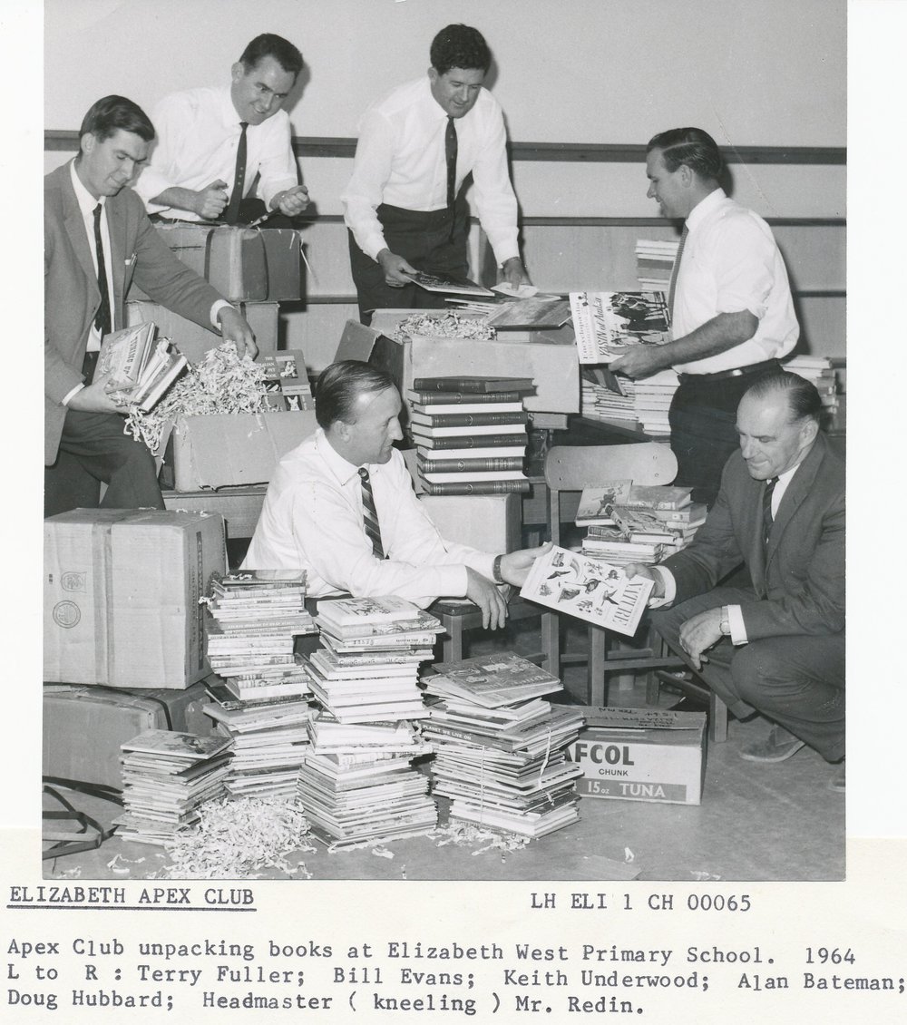 Elizabeth Apex Club: 1964.