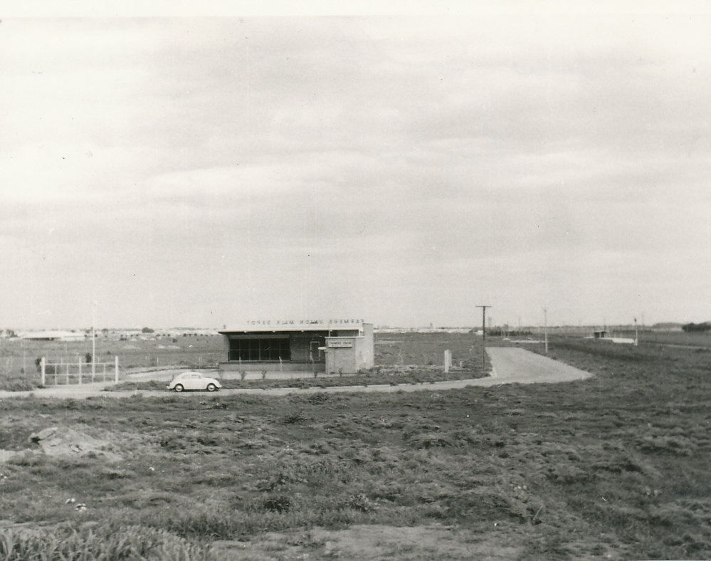 Elizabeth West: 1960.