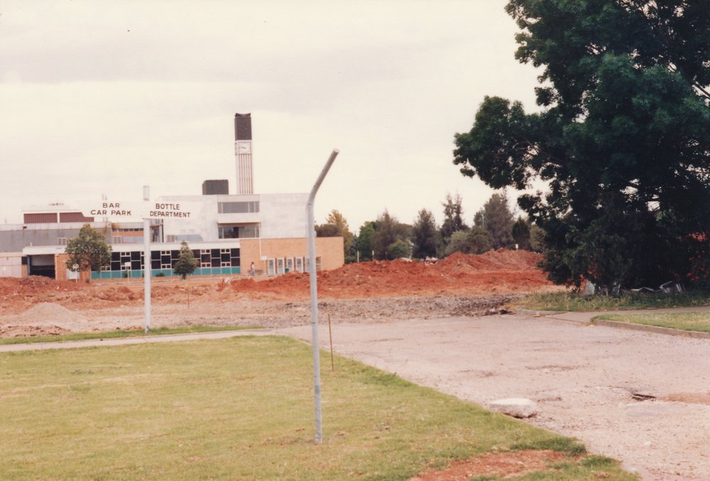 Demolition of Hotel Elizabeth: 1983