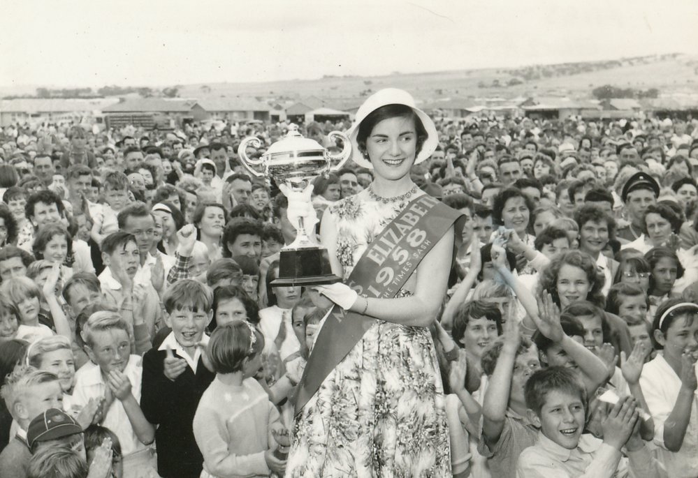 Miss Elizabeth 1958: Jan May