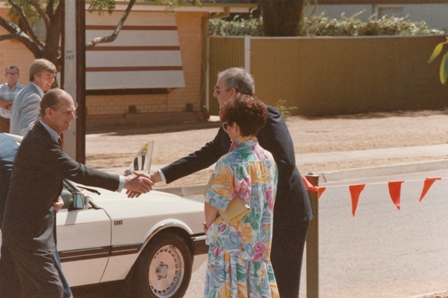 Duke of Edinburgh visits Elizabeth: 1986