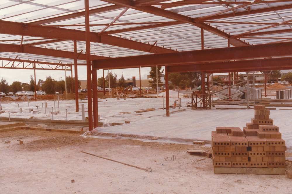 Elizabeth City Centre: 1984.