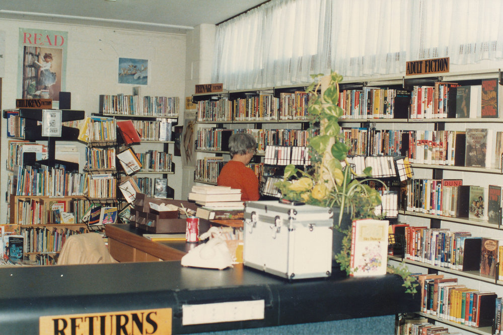 Elizabeth South Public Library: 1987