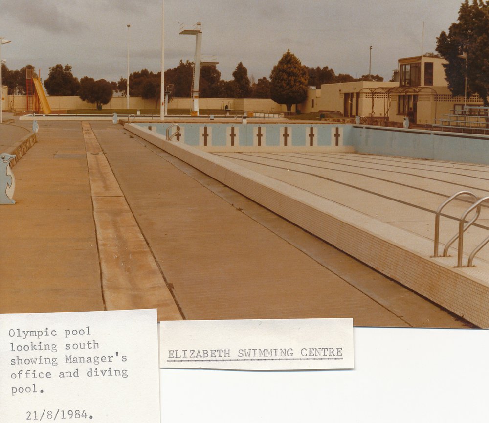 Elizabeth Aquadome: 1984