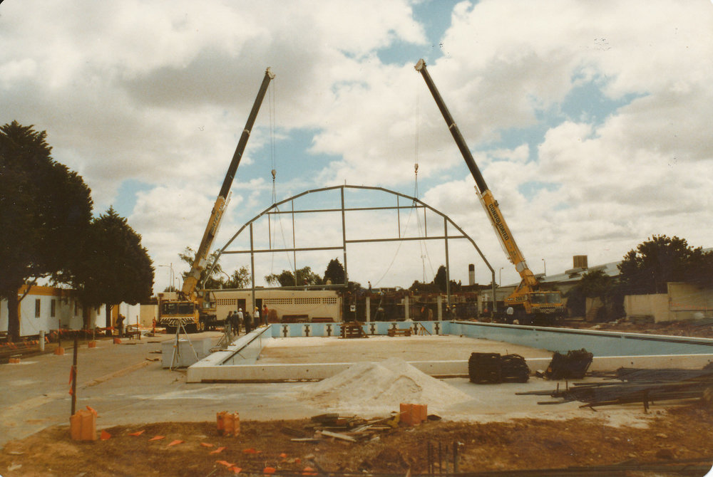 Elizabeth Aquadome: 1984