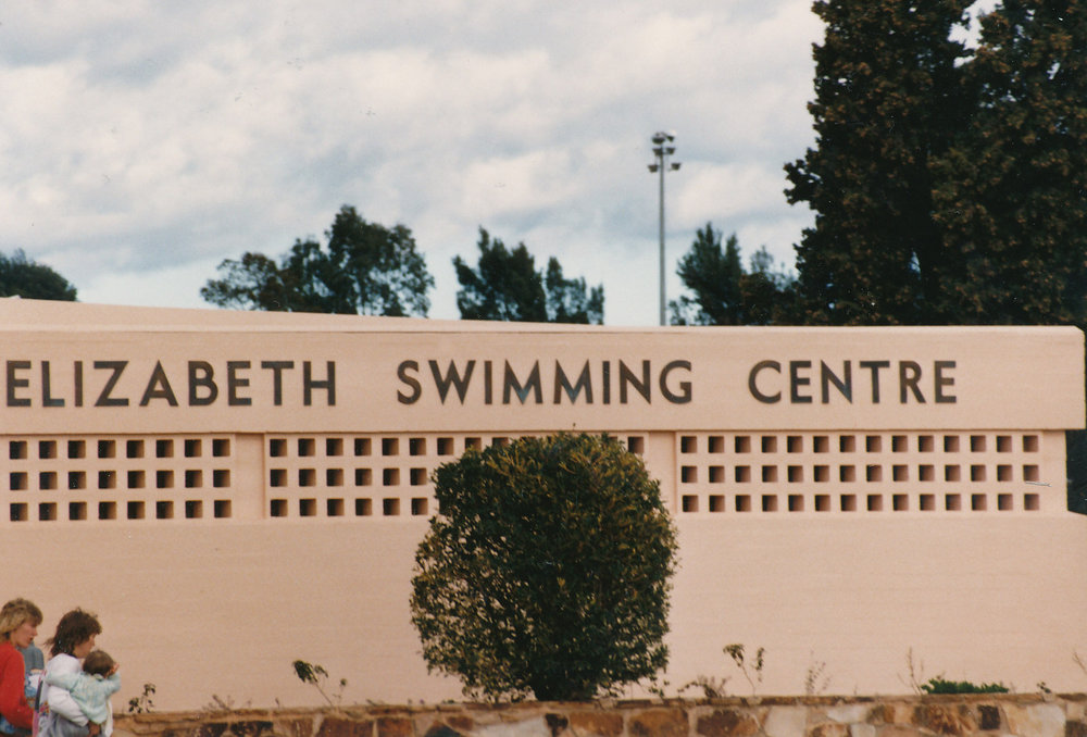 Elizabeth Aquadome: 1987