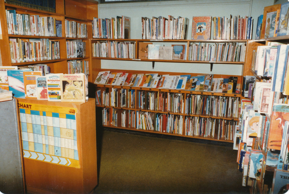 Elizabeth South Library: 1987