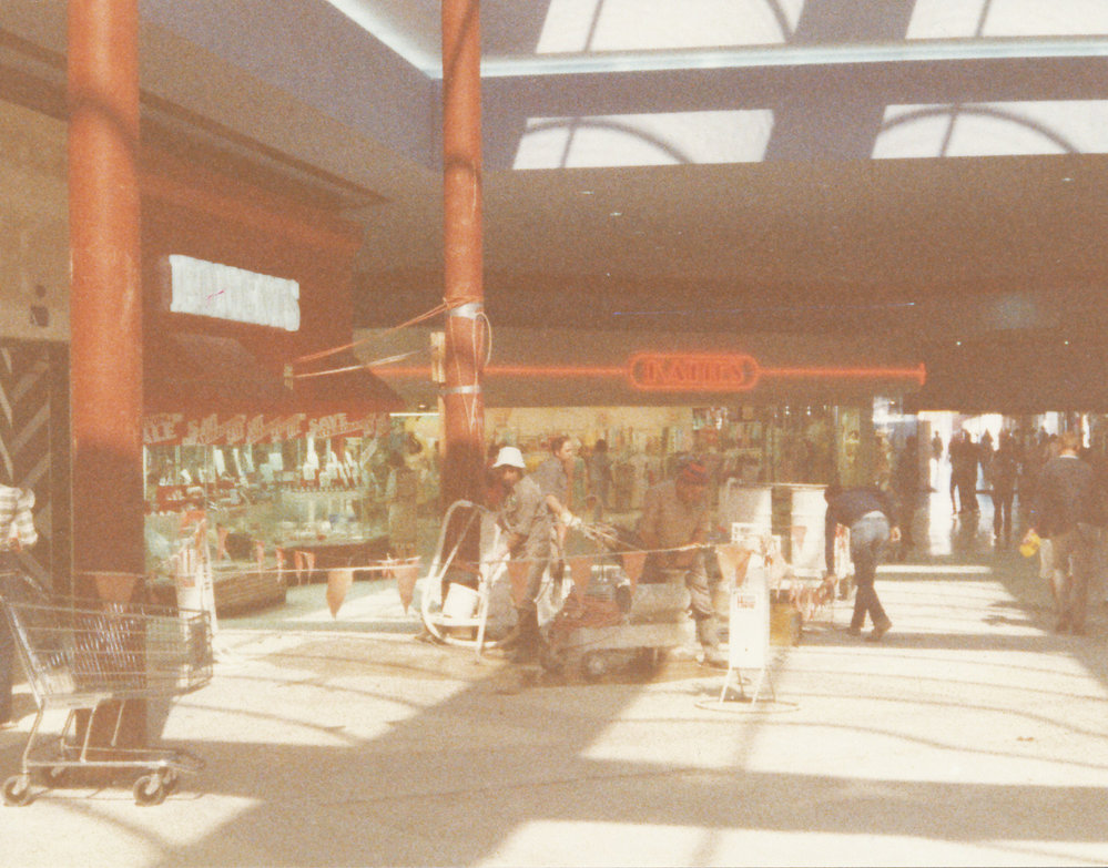 Elizabeth City Shopping Centre