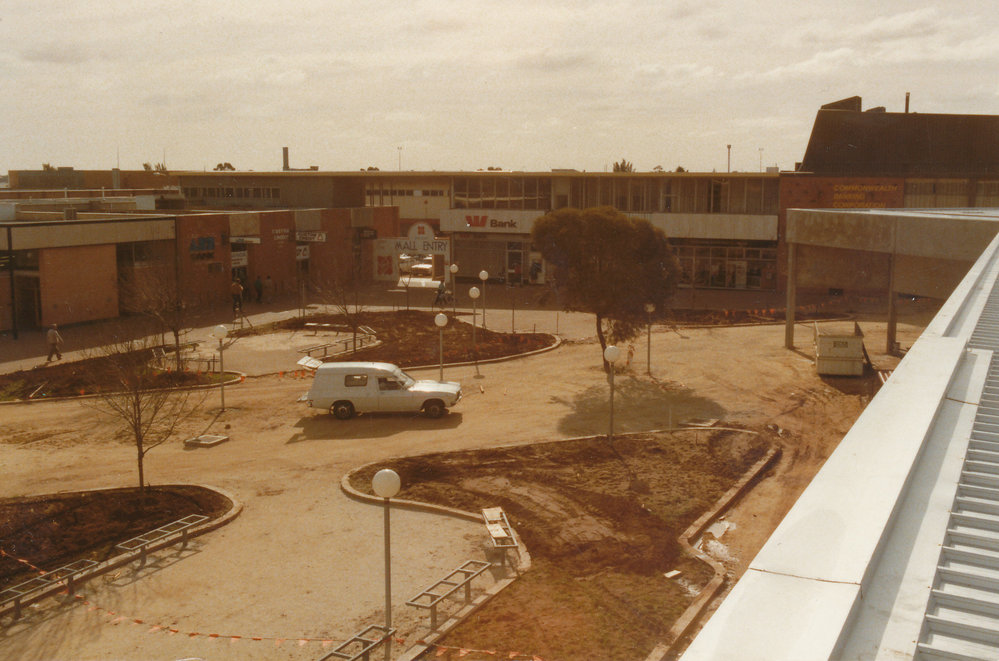 Elizabeth Civic Centre: 1984