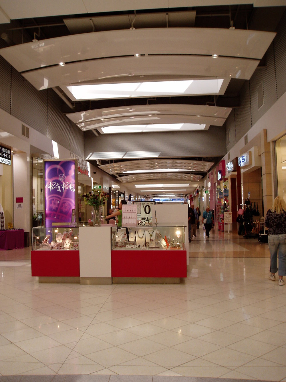 Elizabeth Shopping Centre: 2005