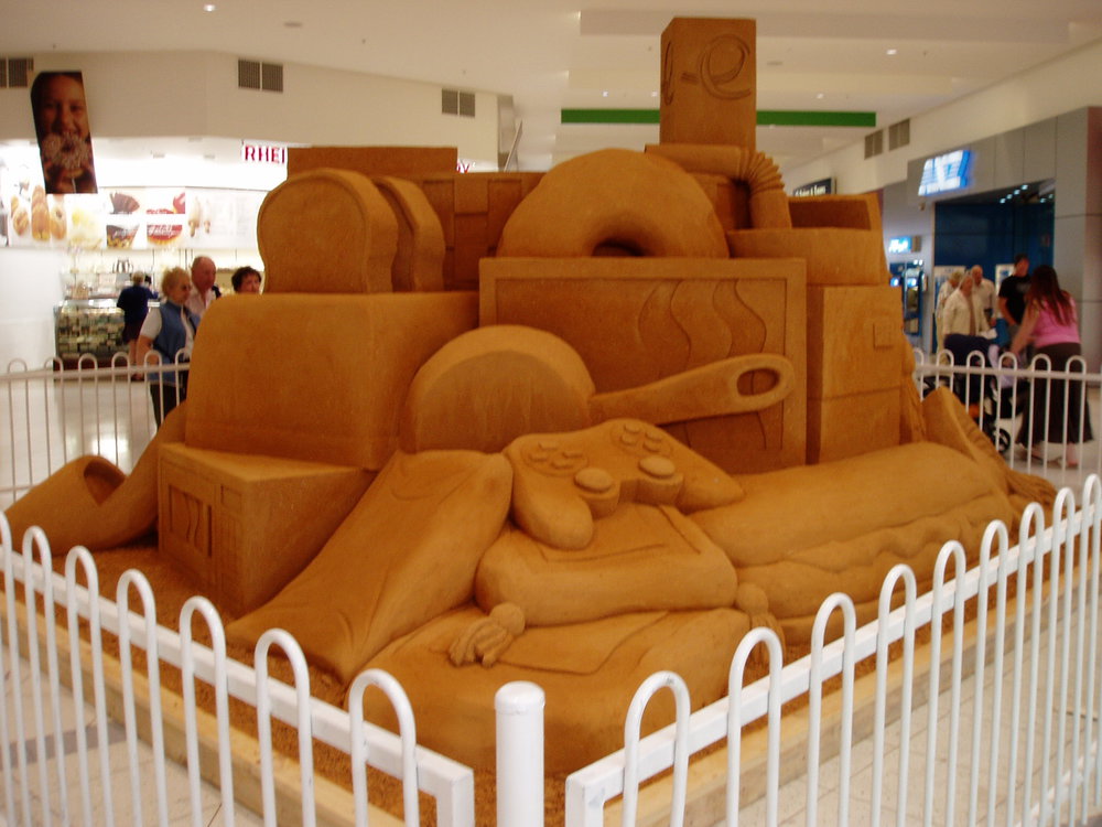 Elizabeth Shopping Centre: 2005