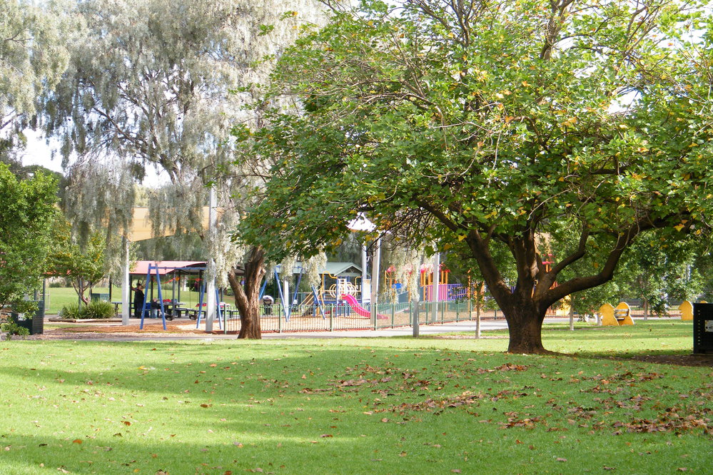 Fremont Park, Elizabeth: 2011