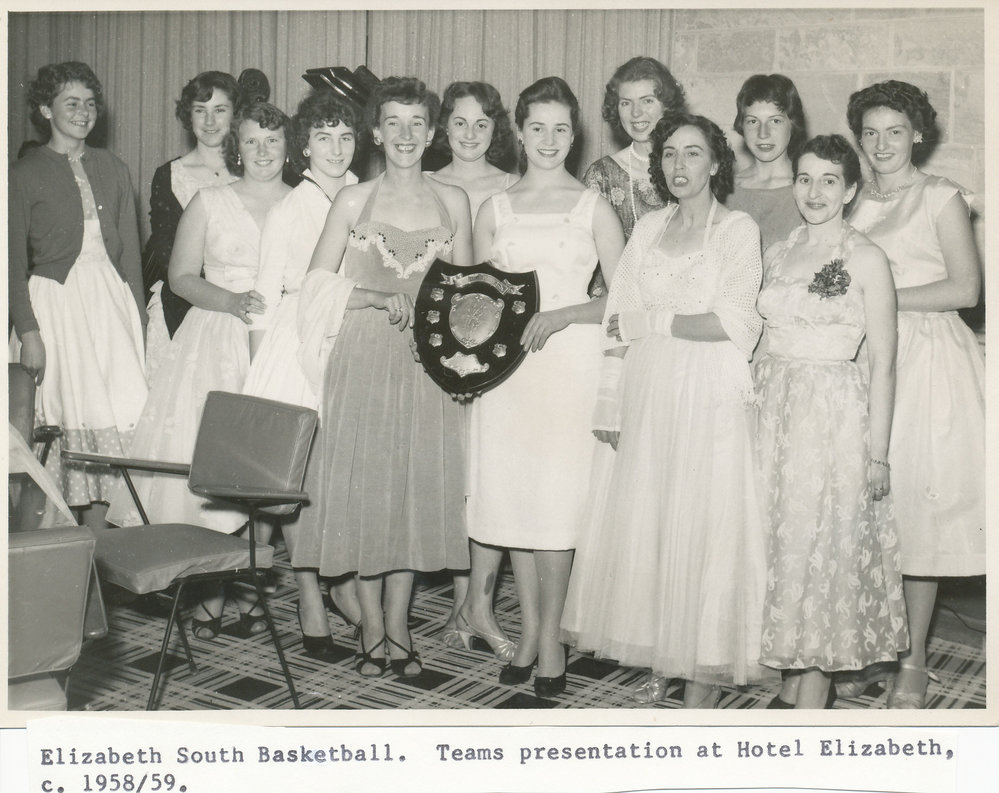 Elizabeth South Basketball Team: 1958