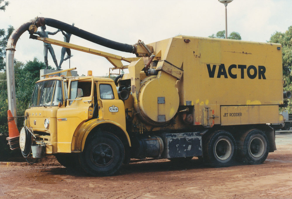 Flood in Elizabeth City Centre, due to burst water main