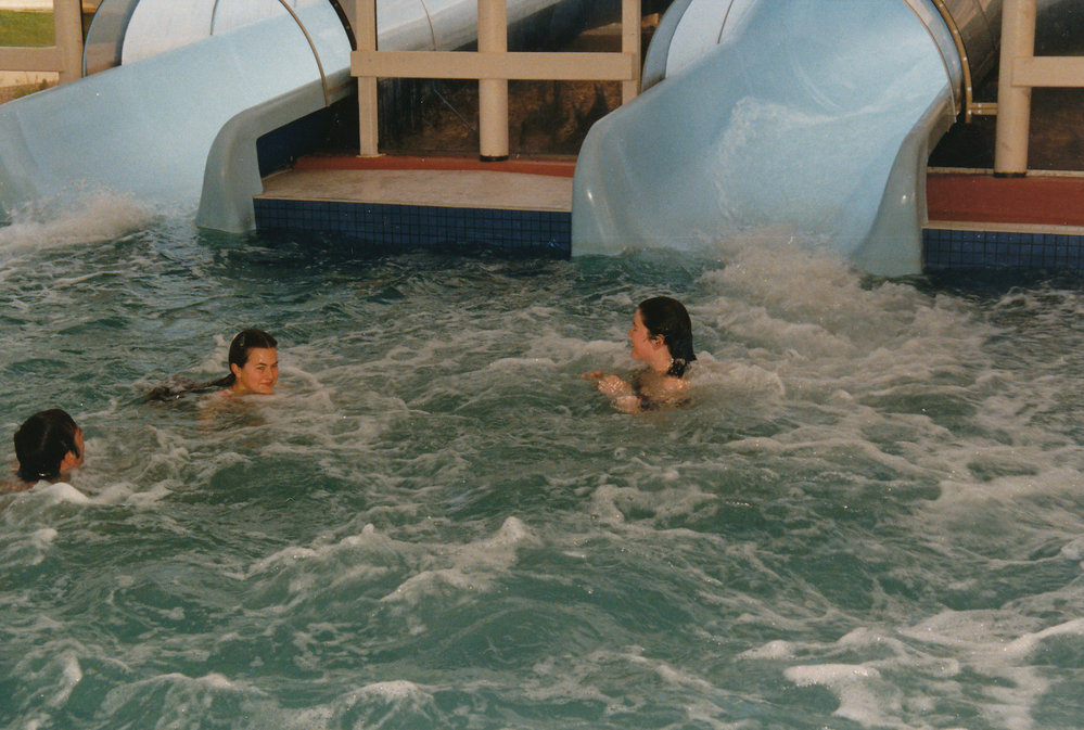 Elizabeth Aquadome: 1987