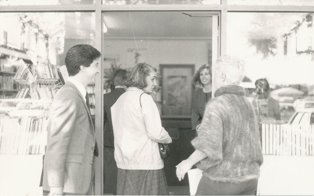Elizabeth South Library opening: 1986