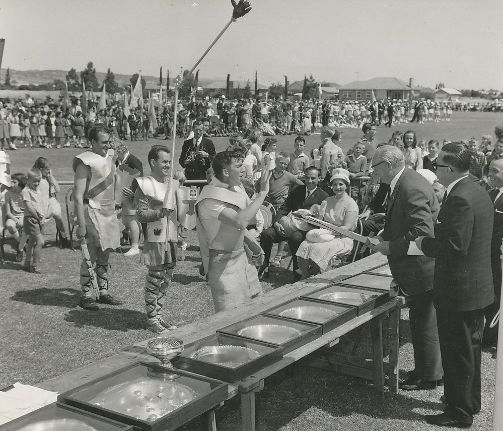 Elizabeth Birthday Festival: 1963