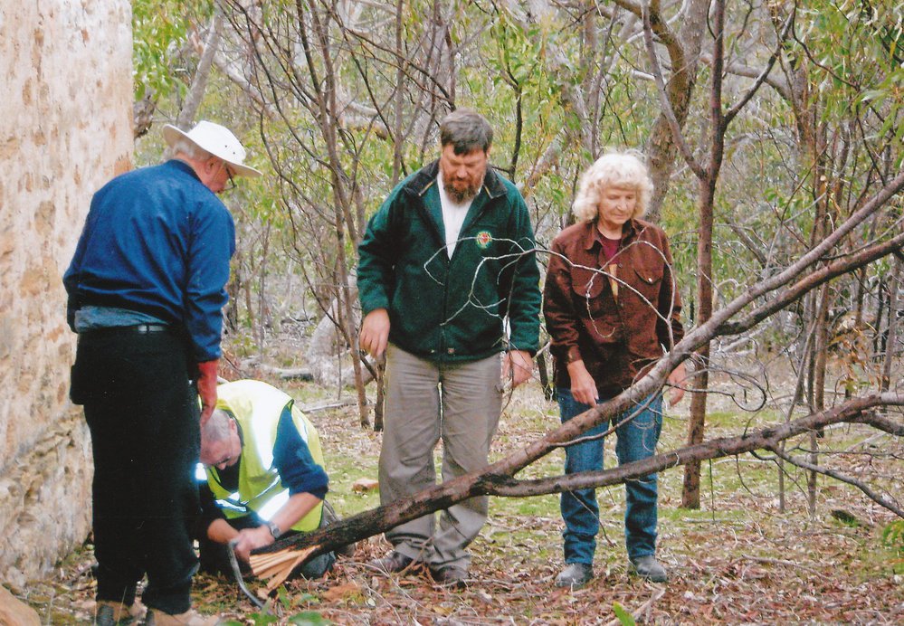 Friends of Para Wirra clearing site around school teachers house at Lady Alice Mine