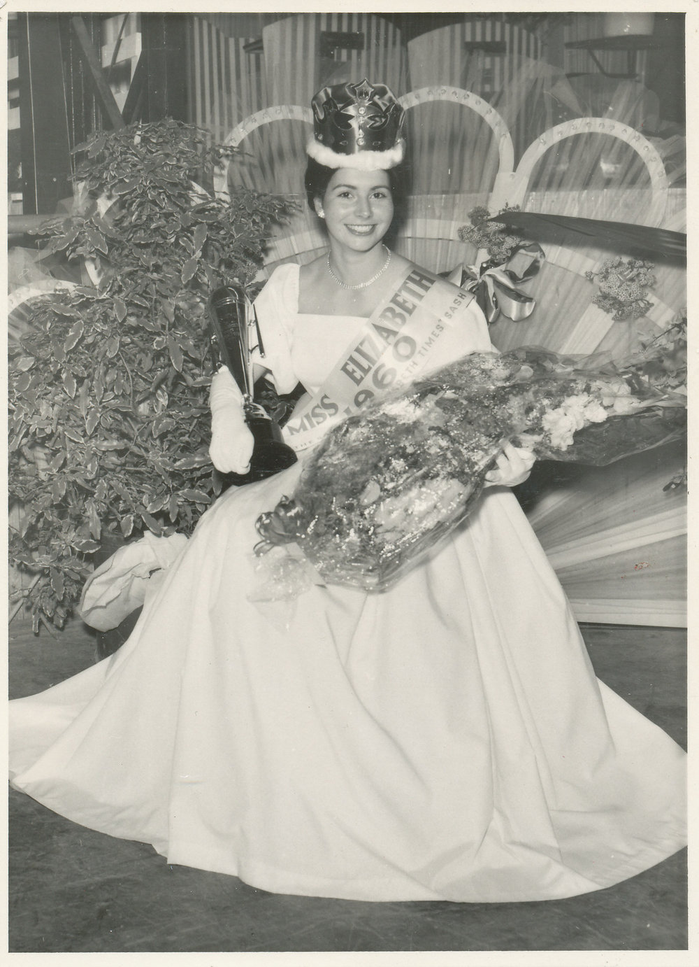 Miss Elizabeth Quest : 1960