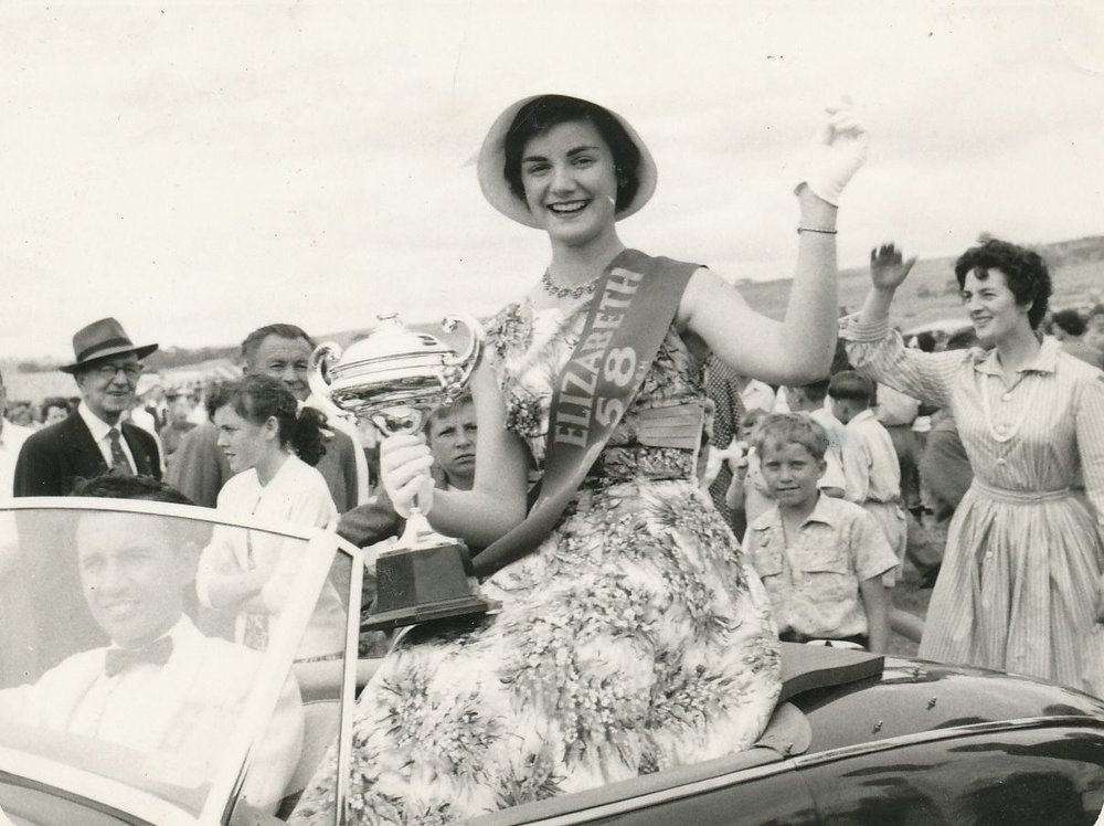 Miss Elizabeth Quest: 1958