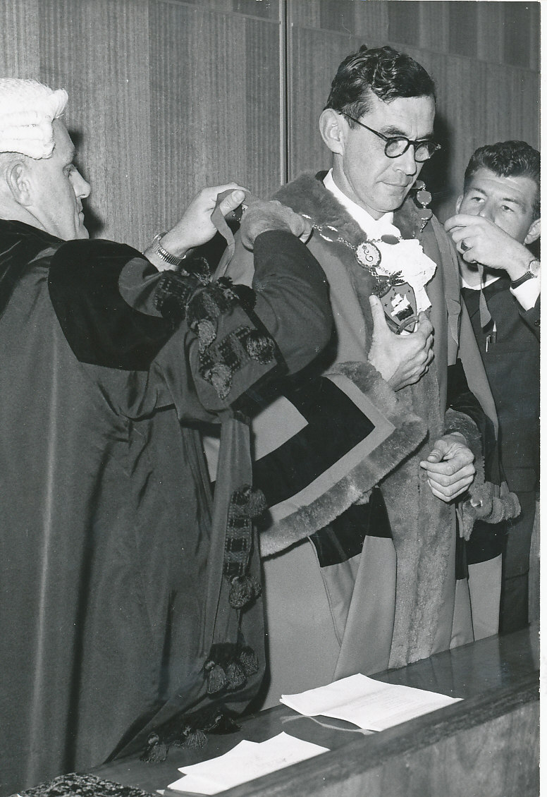 Elizabeth City Council First Meeting: 1964