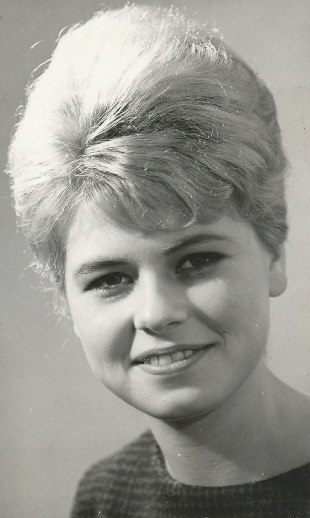 Miss Elizabeth Quest : 1963