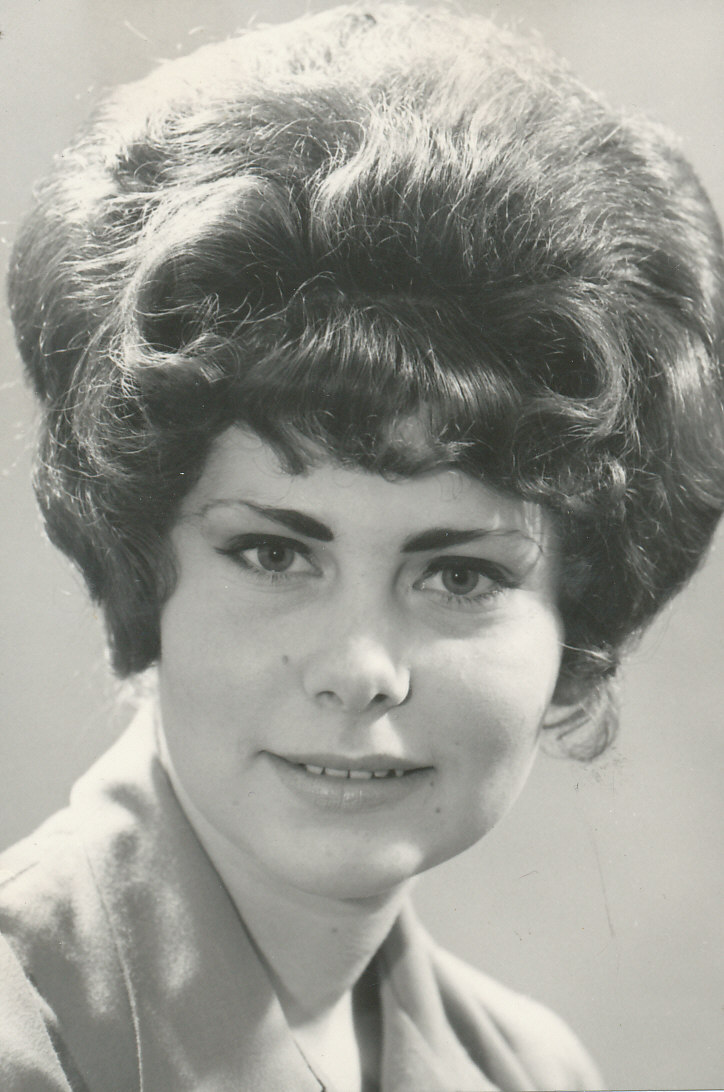 Miss Elizabeth Quest