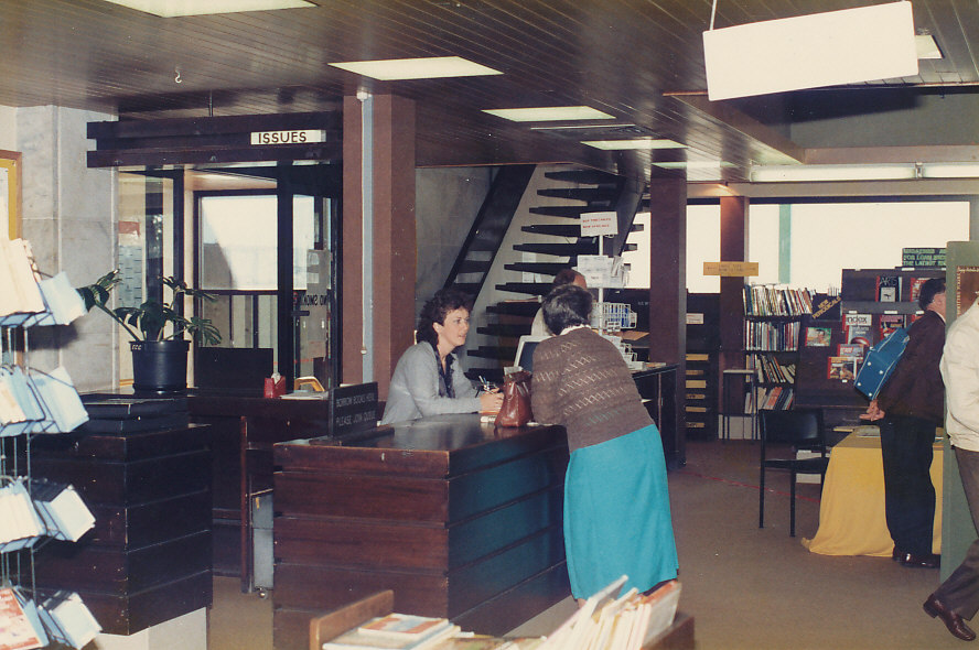 Elizabeth Public Library: 1987