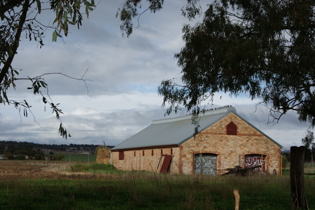Smith's Barn Elephant Barn