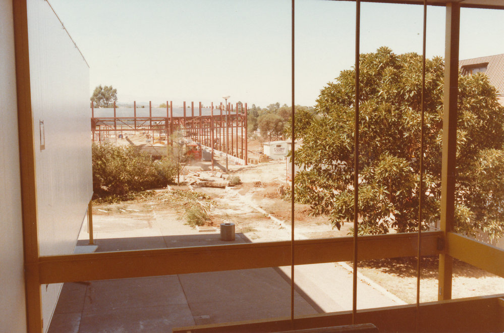 Elizabeth City Centre: 1984