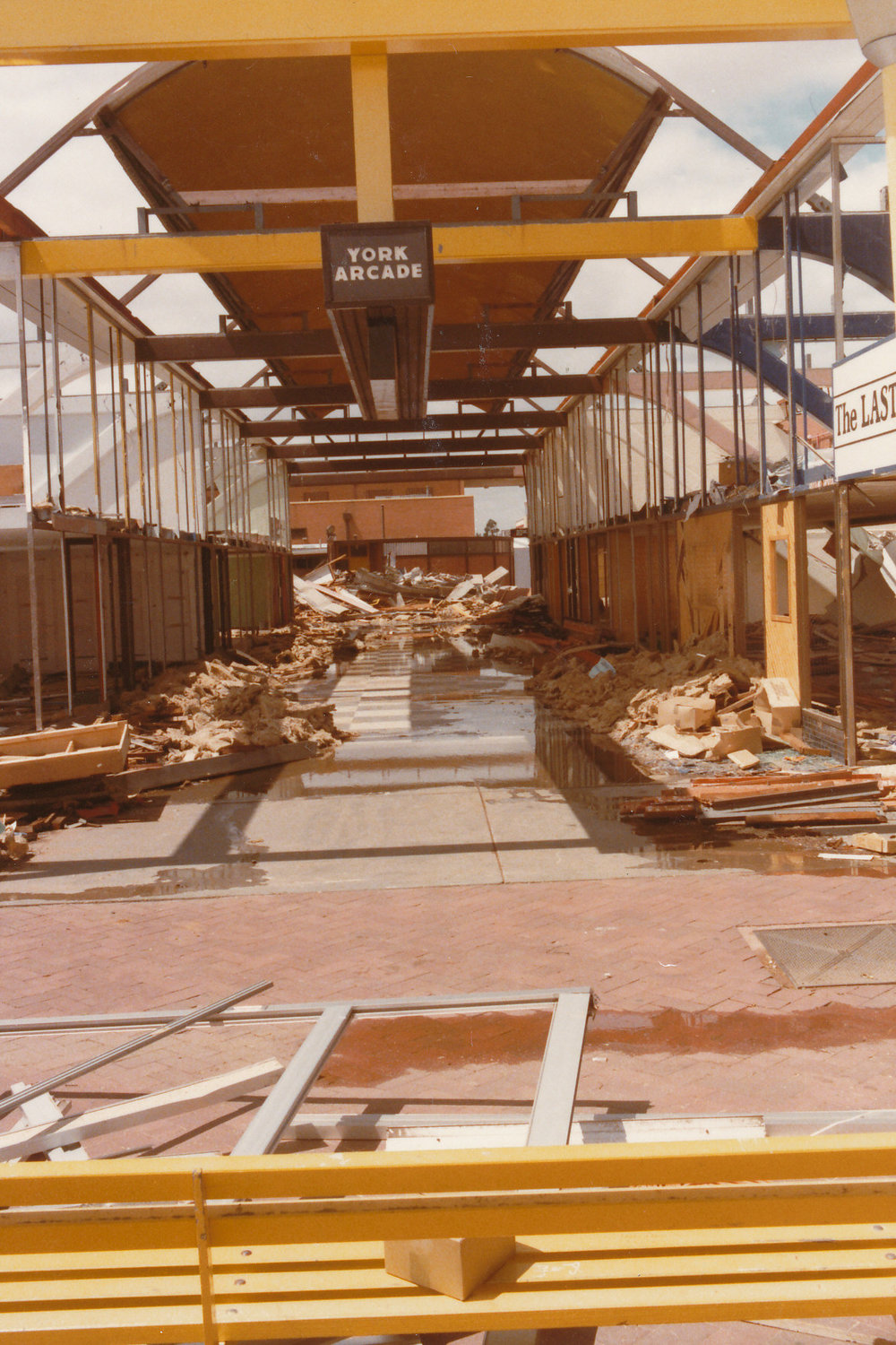 Elizabeth City Centre: 1984