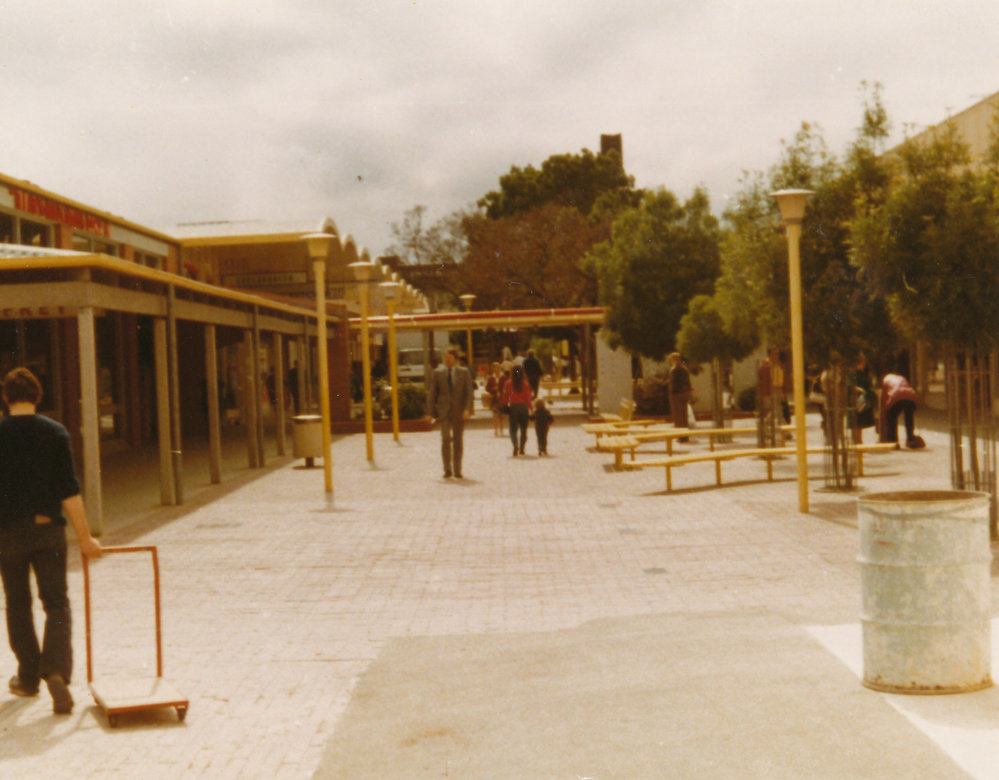 Elizabeth City Centre: 1984