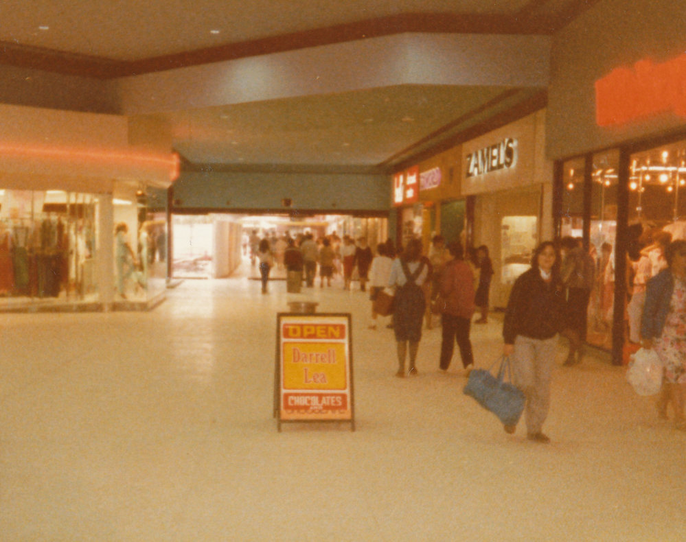 Elizabeth Shopping Centre Mall