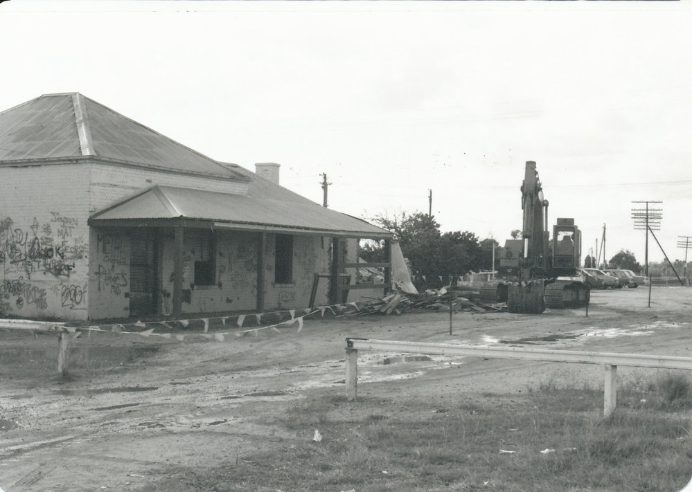 Demolition of Smithfield Railway Station: 1987