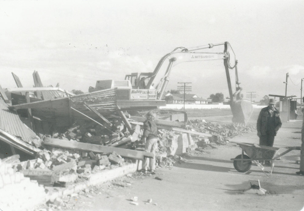 Demolition of Smithfield Railway Station: 1987