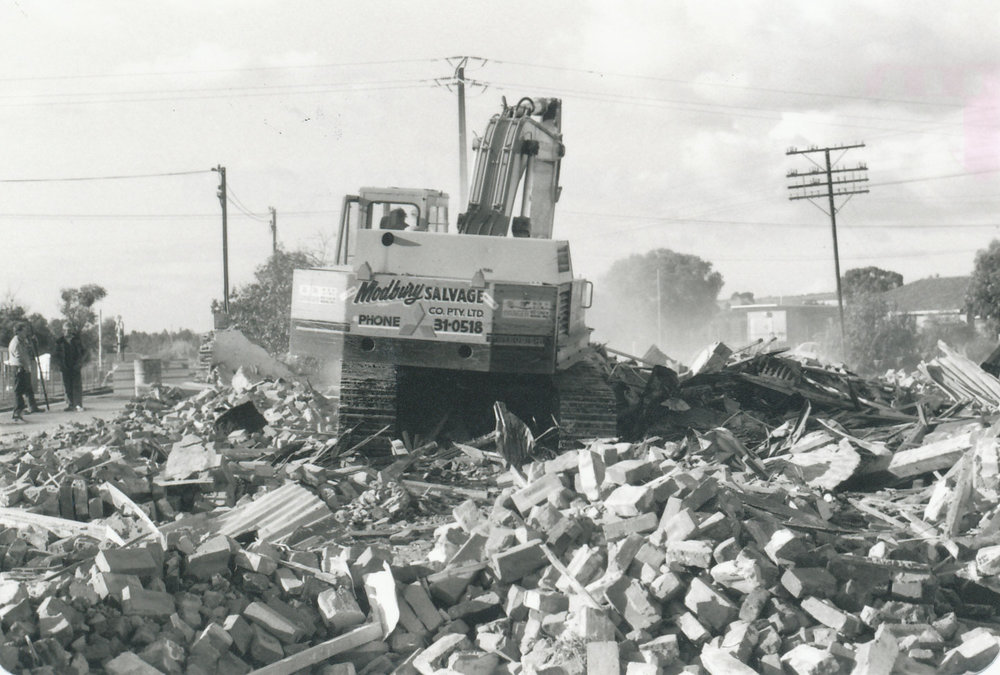 Demolition of Smithfield Railway Station: 1987