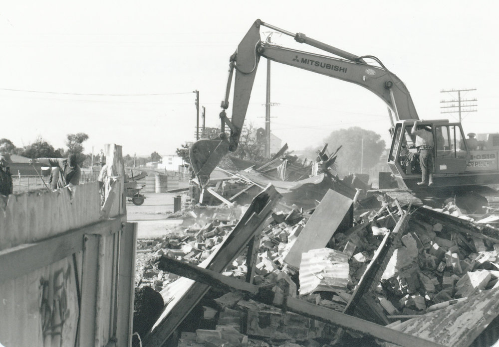 Demolition of Smithfield Railway Station: 1987