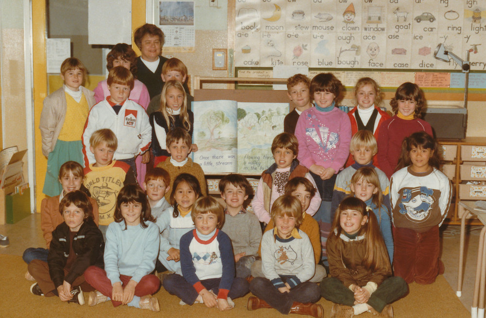 Make a book week: 1984