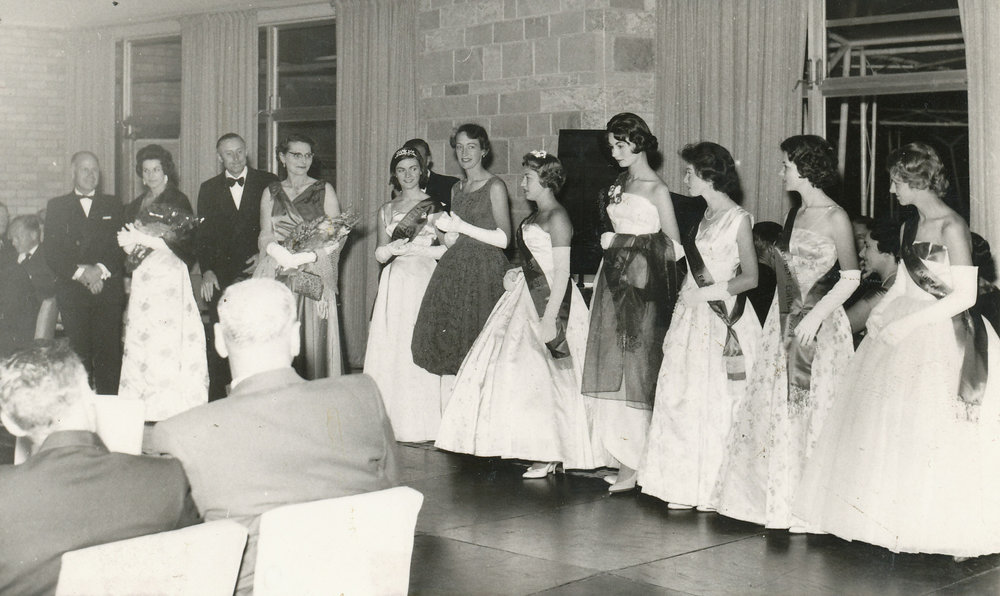 Miss Elizabeth Quest