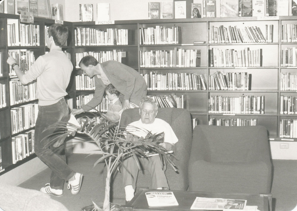 Elizabeth Public Library: 1985