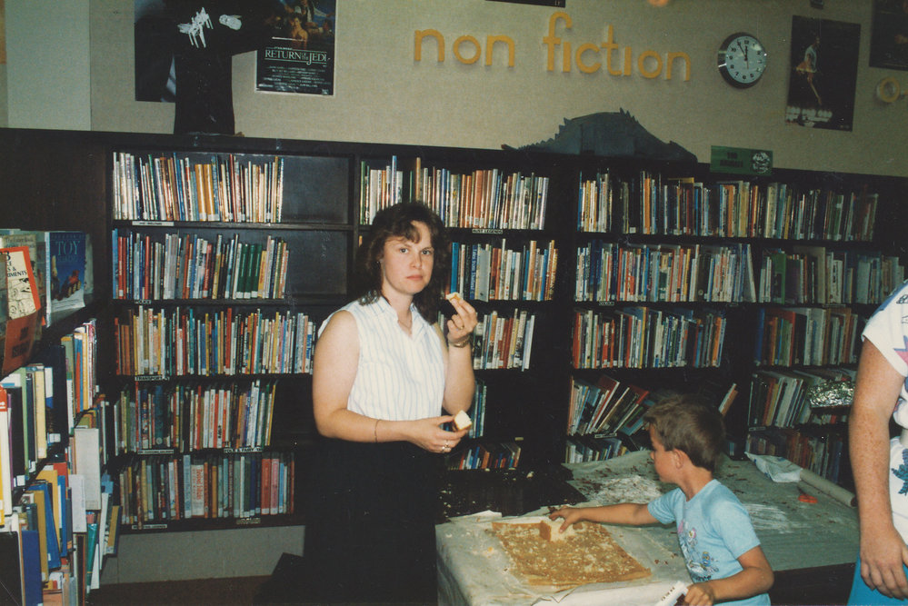 Elizabeth Public library: 1988