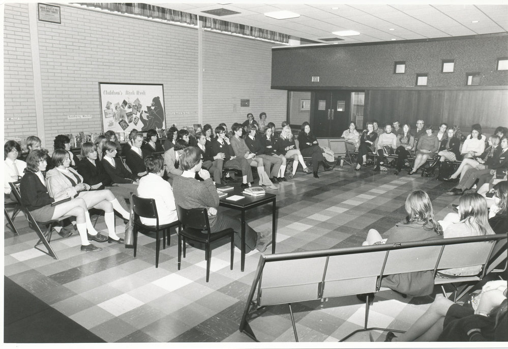 Children's Book Week, Elizabeth Library: 1972