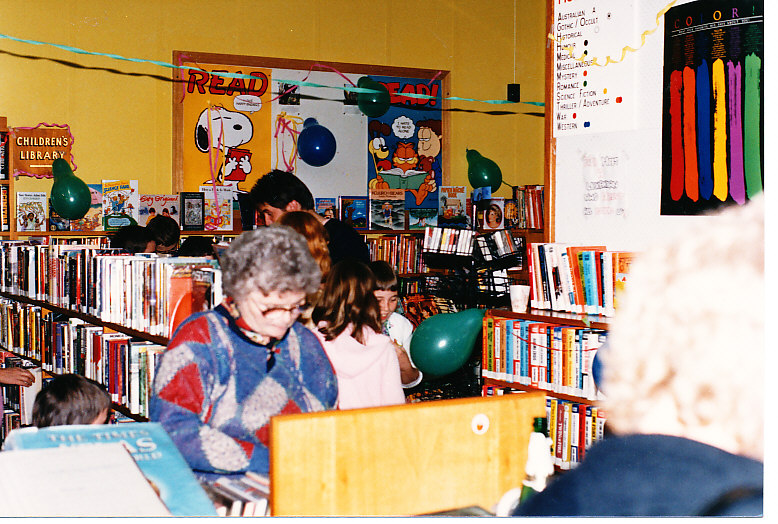 Elizabeth North Library: 1987