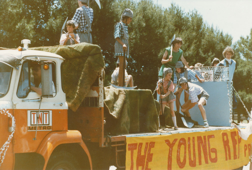 Elizabeth Birthday Festival Procession: 1984