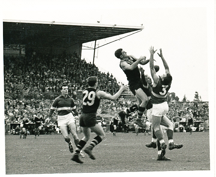 Central District Football Club: 1964