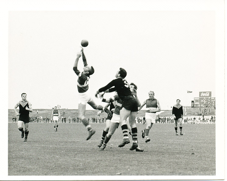Central District Football Club: 1964