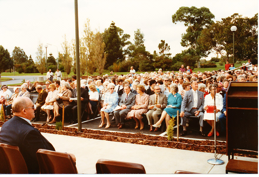 Grenville Centre, Elizabeth opening: 1983