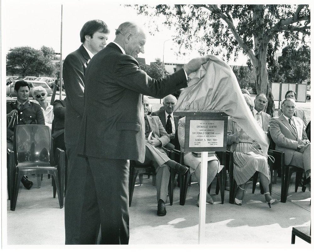 Grenville Centre, Elizabeth opening: 1983