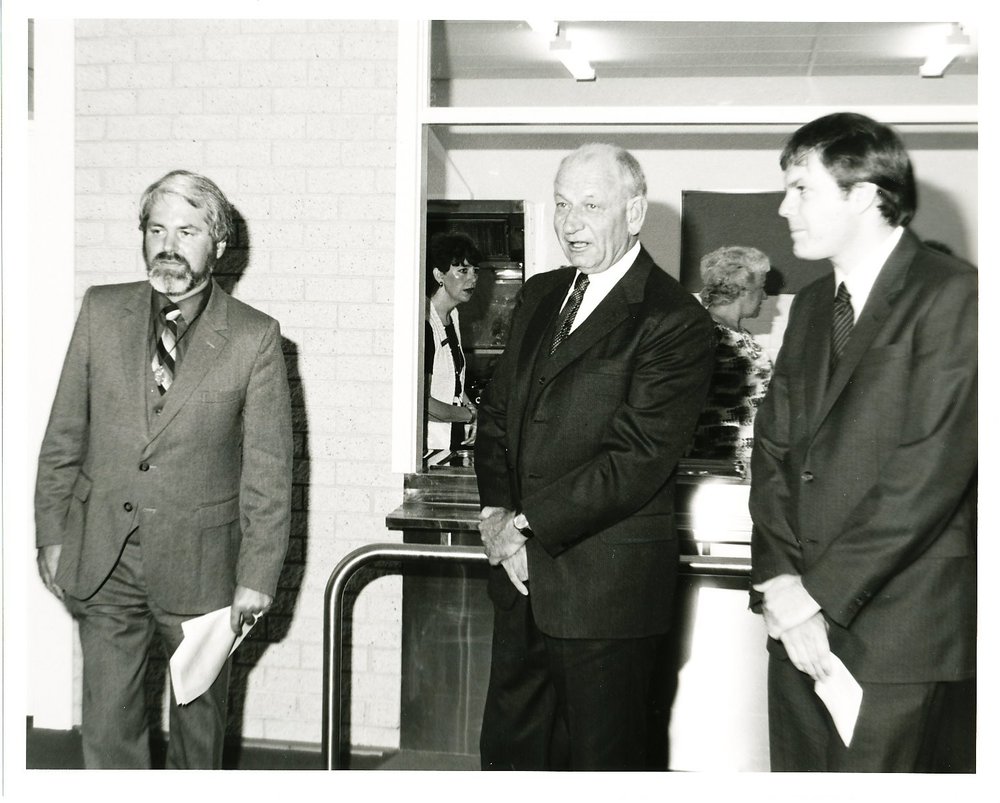 Grenville Centre, Elizabeth opening: 1983