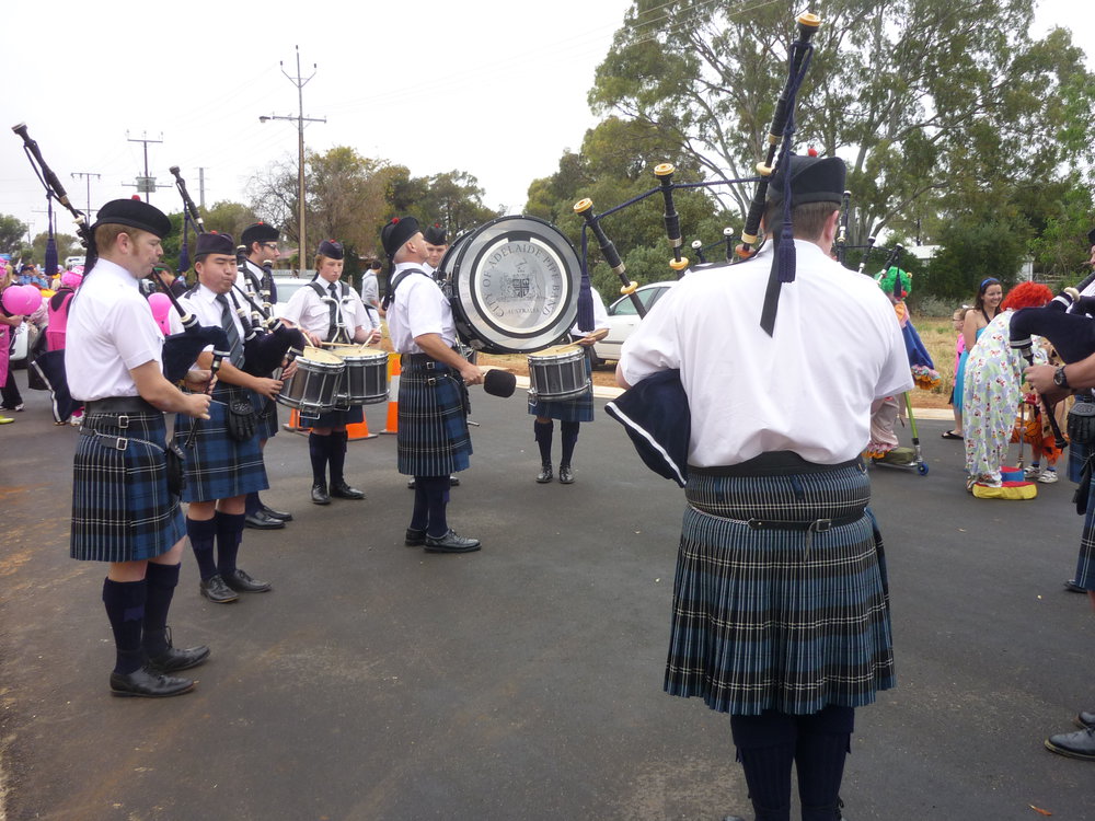 Munno Para Christmas Parade: 2010